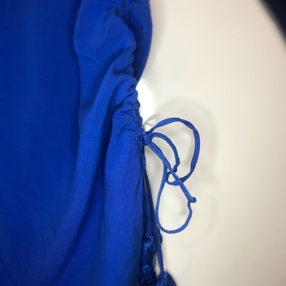 Cute Embroidered Top | Medium - Picture 4 of 9